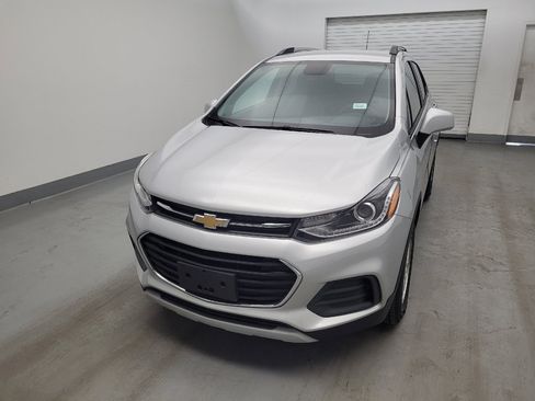 Used 2022 Chevrolet Trax LT w/ LT Convenience Package AWD/4WD image 15