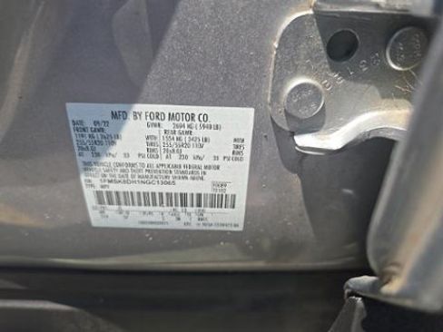 Used 2022 Ford Explorer XLT w/ Equipment Group 202A AWD/4WD image 13