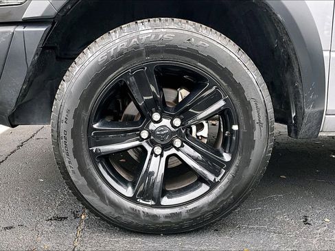 Used 2024 RAM 1500 Classic Warlock image 35