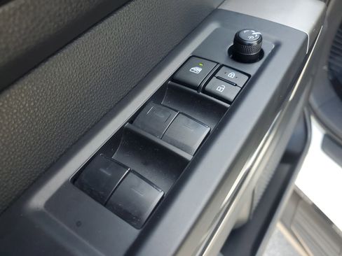 Used 2024 Toyota Tundra SR5 AWD/4WD image 18