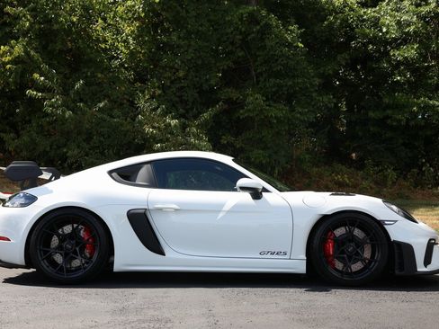 Used 2023 Porsche 718 Cayman GT4 RS image 38