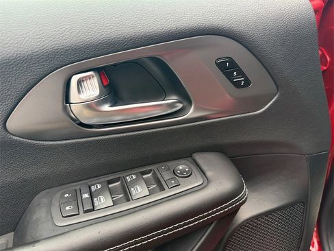 New 2026 Chrysler Pacifica Select w/ S Appearance Package image 19