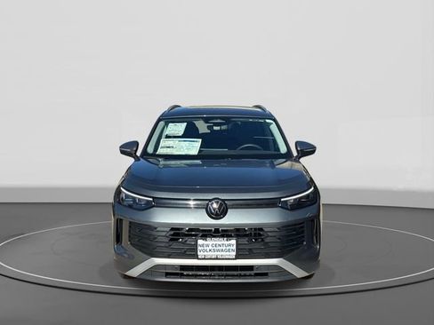 New 2026 Volkswagen Tiguan SE FWD image 2