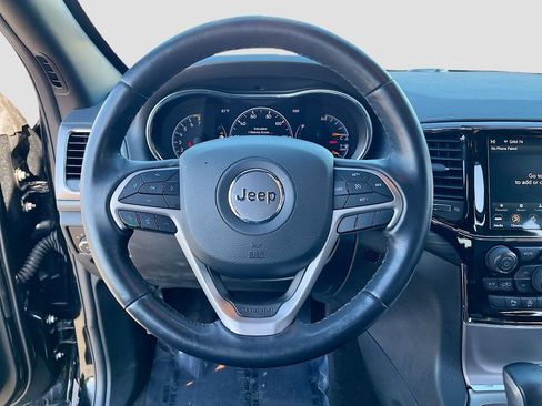 Certified 2019 Jeep Grand Cherokee Altitude image 11