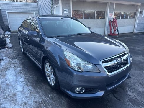 Used 2014 Subaru Legacy 3.6R Limited image 7