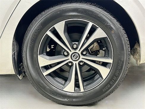 Used 2023 Nissan Sentra SV image 30