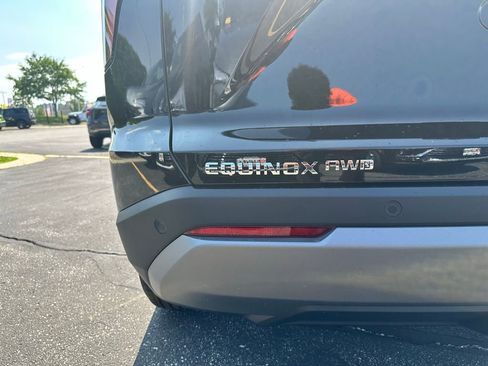 New 2026 Chevrolet Equinox LT w/ Convenience Package II image 9