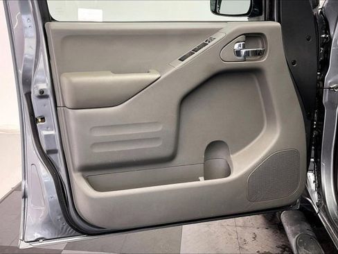 Used 2018 Nissan Frontier SV w/ Value Truck Package image 25