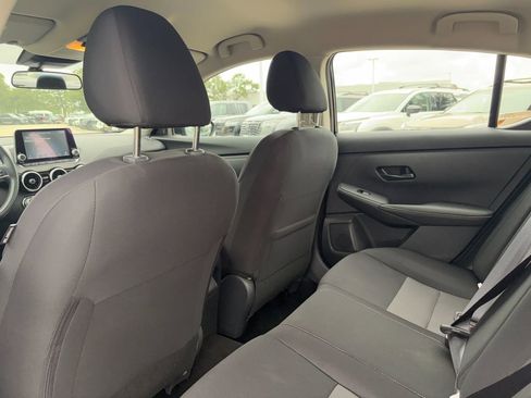 Used 2025 Nissan Sentra SV w/ Trunk Package FWD image 23