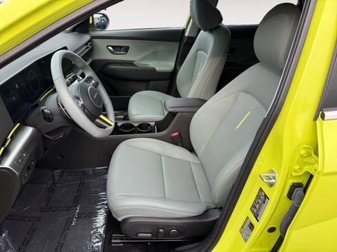 Certified 2025 Hyundai Kona Limited image 10