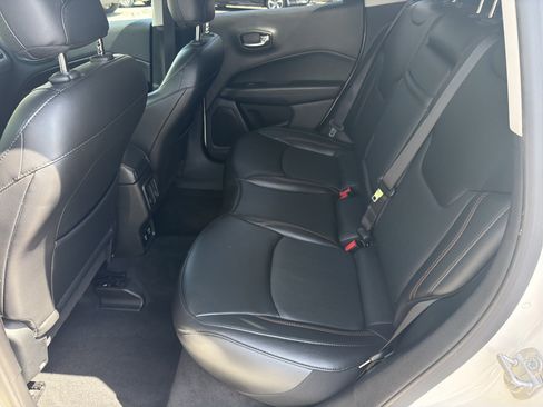 Used 2019 Jeep Compass Limited AWD/4WD image 24