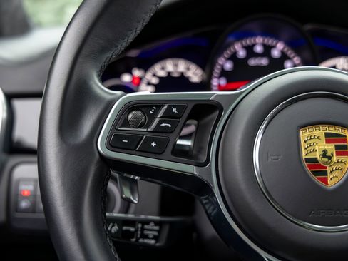 Certified 2023 Porsche Cayenne GTS AWD/4WD image 29
