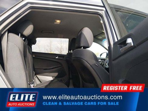 Used 2019 Hyundai Tucson SE image 15