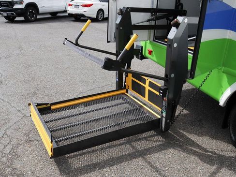 Used 2015 Ford E-450 and Econoline 450 Super Duty w/ Shuttle Bus Prep Package image 13