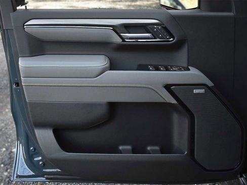 New 2026 Chevrolet Silverado 2500 ZR2 w/ LPO, Dark Essentials Package AWD/4WD image 25