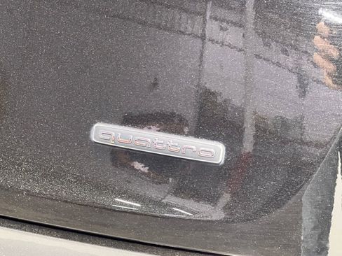 Used 2020 Audi Q5 e Premium Plus w/ Premium Plus Package image 45