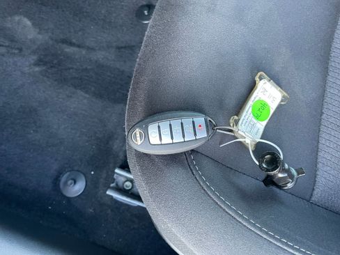 Used 2025 Nissan Altima 2.5 SV image 25