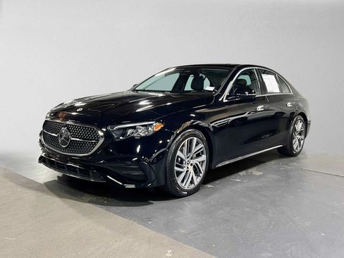 Used 2026 Mercedes-Benz E 350 4MATIC Sedan image 7
