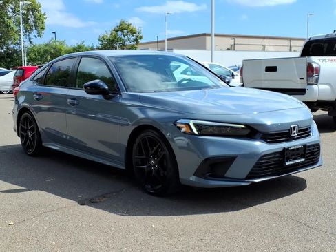 Used 2022 Honda Civic Sport image 3
