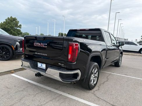 Used 2025 GMC Sierra 1500 SLT AWD/4WD image 3