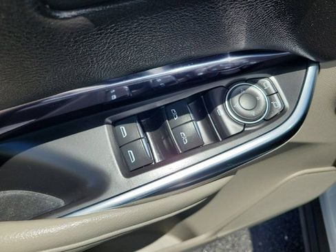 Used 2023 Cadillac XT4 Luxury FWD image 19