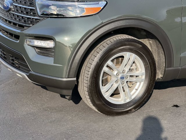 Certified 2023 Ford Explorer XLT w/ Equipment Group 202A AWD/4WD image 9