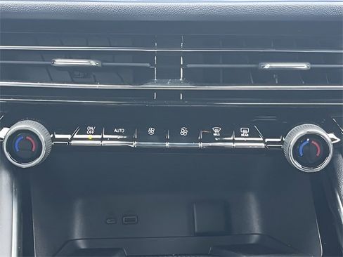 New 2026 Chevrolet Traverse RS image 28