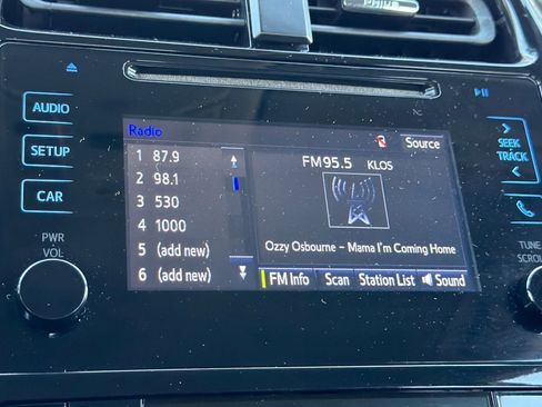 Certified 2016 Toyota Prius Two image 17