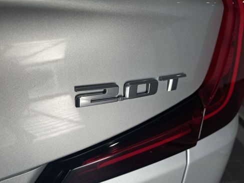 Used 2019 Cadillac XT4 Premium Luxury image 6