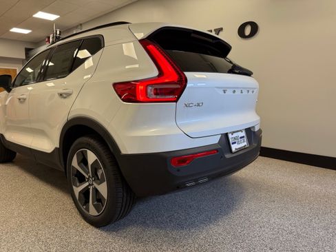 New 2026 Volvo XC40 B5 Plus w/ Protection Package Premier image 11