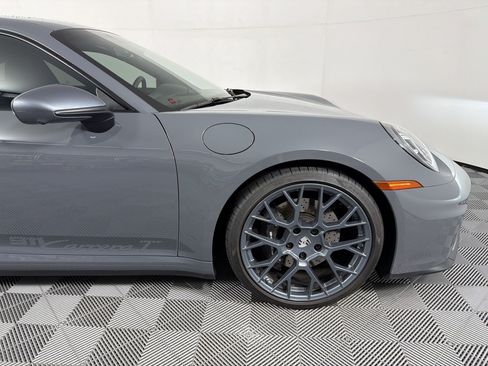 Certified 2025 Porsche 911 Carrera T RWD image 12
