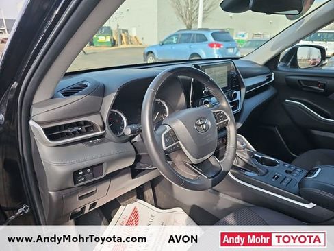 Used 2023 Toyota Highlander LE image 8