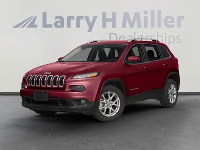 Used 2017 Jeep Cherokee Latitude w/ Safety/Convenience Group