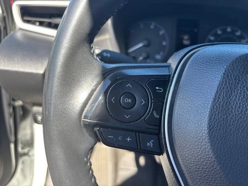 Used 2023 Toyota Corolla SE w/ SE Package FWD image 19