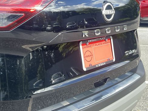Used 2023 Nissan Rogue SV AWD/4WD image 30