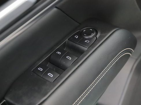 Used 2025 GMC Terrain Elevation image 18