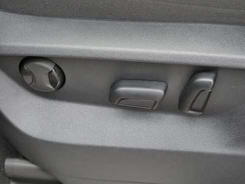 Certified 2024 Volkswagen Atlas SE w/ Black Wheel Package image 20