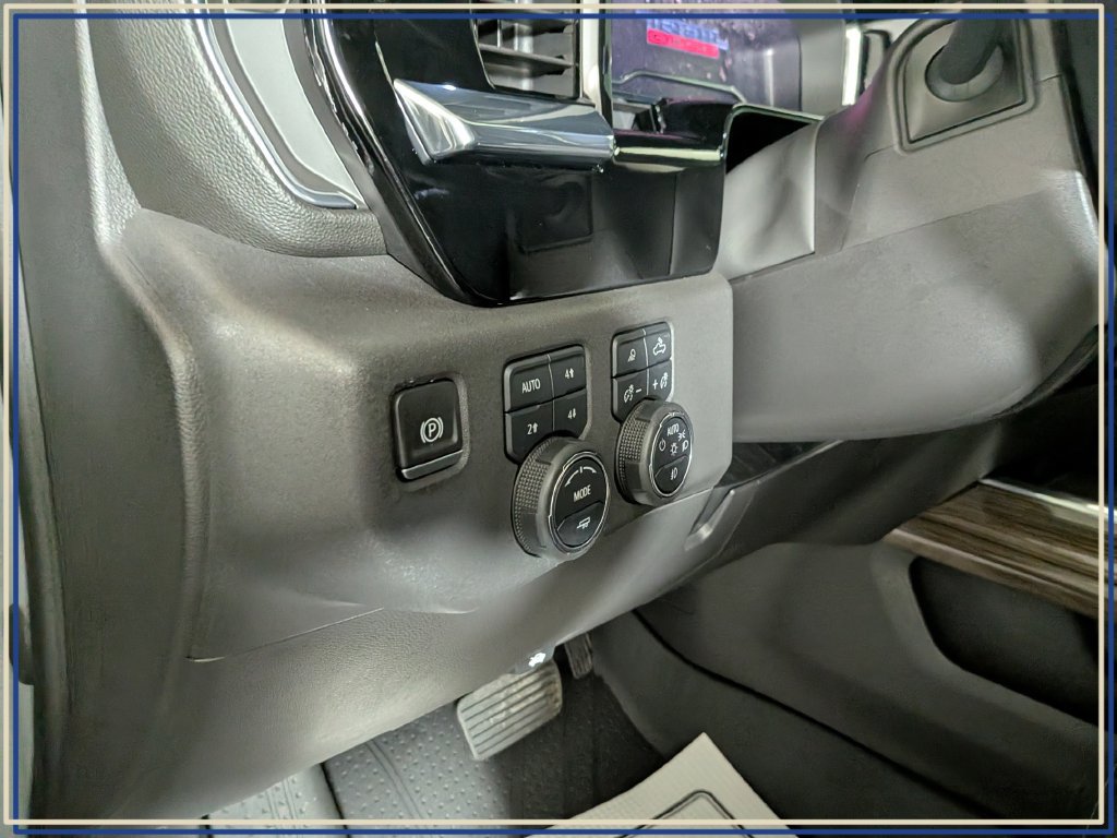 Certified 2024 Chevrolet Silverado 1500 LT Trail Boss w/ LT Trail Boss Premium Package AWD/4WD image 18