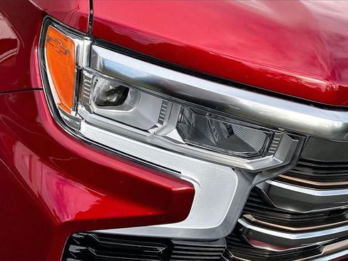 Used 2022 Chevrolet Silverado 1500 High Country w/ High Country Premium Package image 28