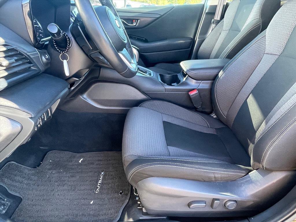 Used 2022 Subaru Outback Premium AWD/4WD image 21