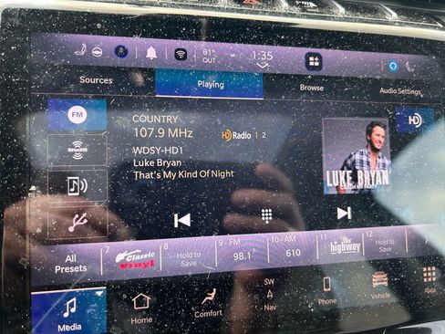 Certified 2022 Jeep Grand Cherokee Overland w/ Luxury Tech Group IV image 19