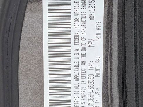 Used 2017 Jeep Cherokee Latitude w/ Comfort/Convenience Group image 31