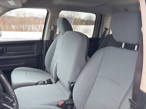 Used 2017 RAM 3500 Tradesman w/ Chrome Appearance Group image 19