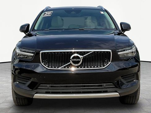 Used 2020 Volvo XC40 T5 Momentum w/ Protection Package Premier AWD/4WD image 2
