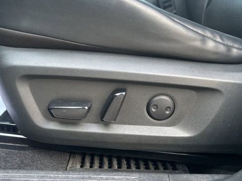 Used 2023 Nissan Rogue SV w/ SV Premium Package image 14