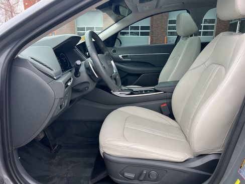 Used 2020 Hyundai Sonata Limited image 12