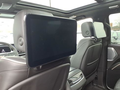 Certified 2023 Cadillac Escalade V w/ LPO, ONYX Package AWD/4WD image 16