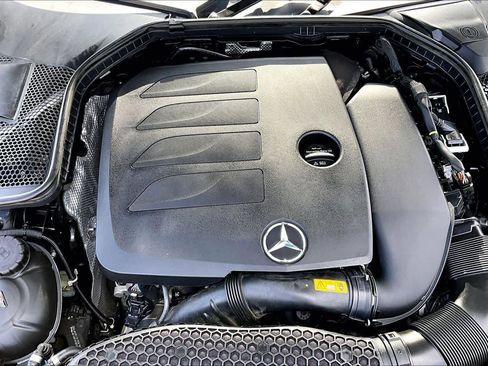 Used 2021 Mercedes-Benz C 300 Sedan image 33