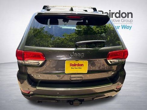 Used 2017 Jeep Grand Cherokee Overland w/ Jeep Active Safety Group AWD/4WD image 6
