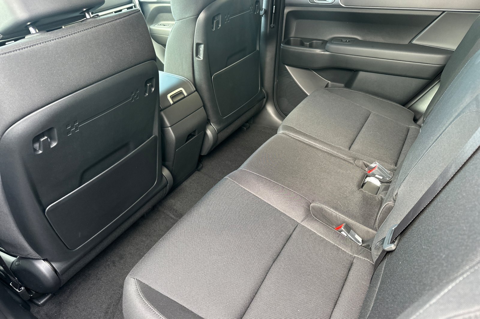 Used 2026 Hyundai Santa Fe SE FWD image 15